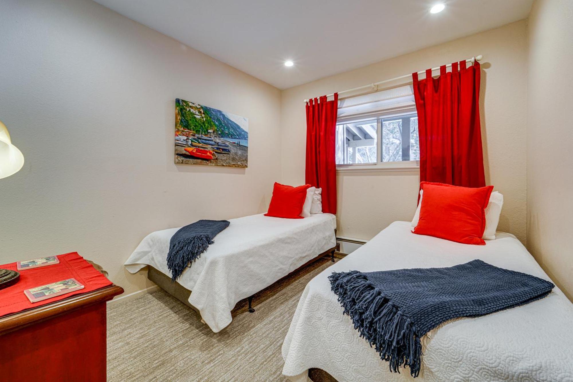 Tahoe Condo About 1 Mi To Diamond Peak Ski Resort! 斜坡村 外观 照片